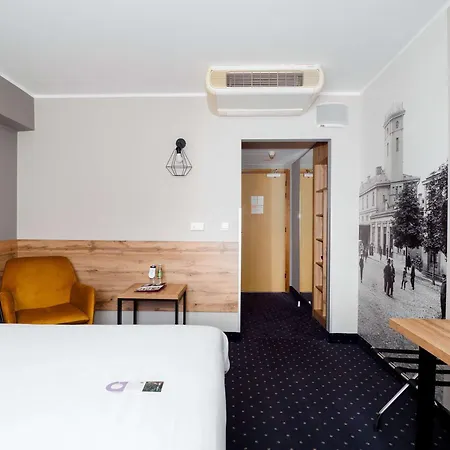 Mercure Centrum Hotel 3*