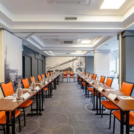 Mercure Centrum Hotel 3*
