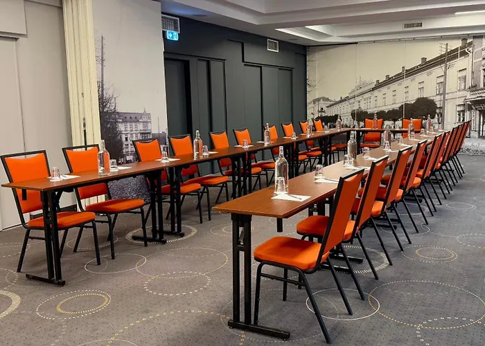 Mercure Centrum Hotel 3*